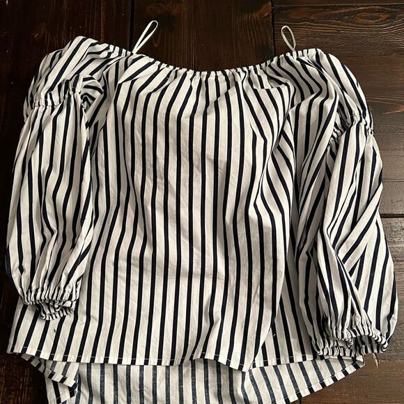 Belle Sky Peasant Long Sleeve Blouse (Size Large) - Picture 4 of 4